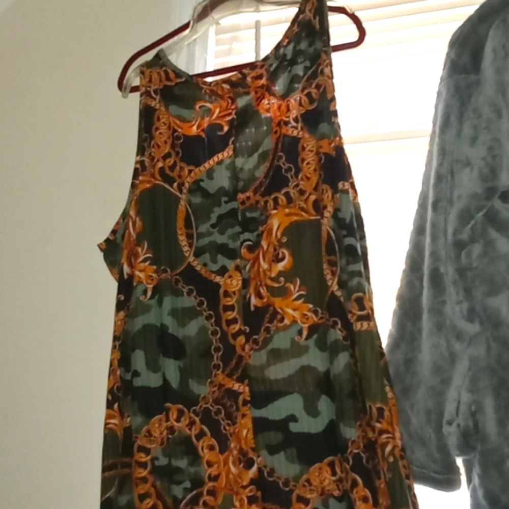 Beautiful Chain Style 4x Maxi Dress